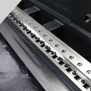 High-speed linear guide